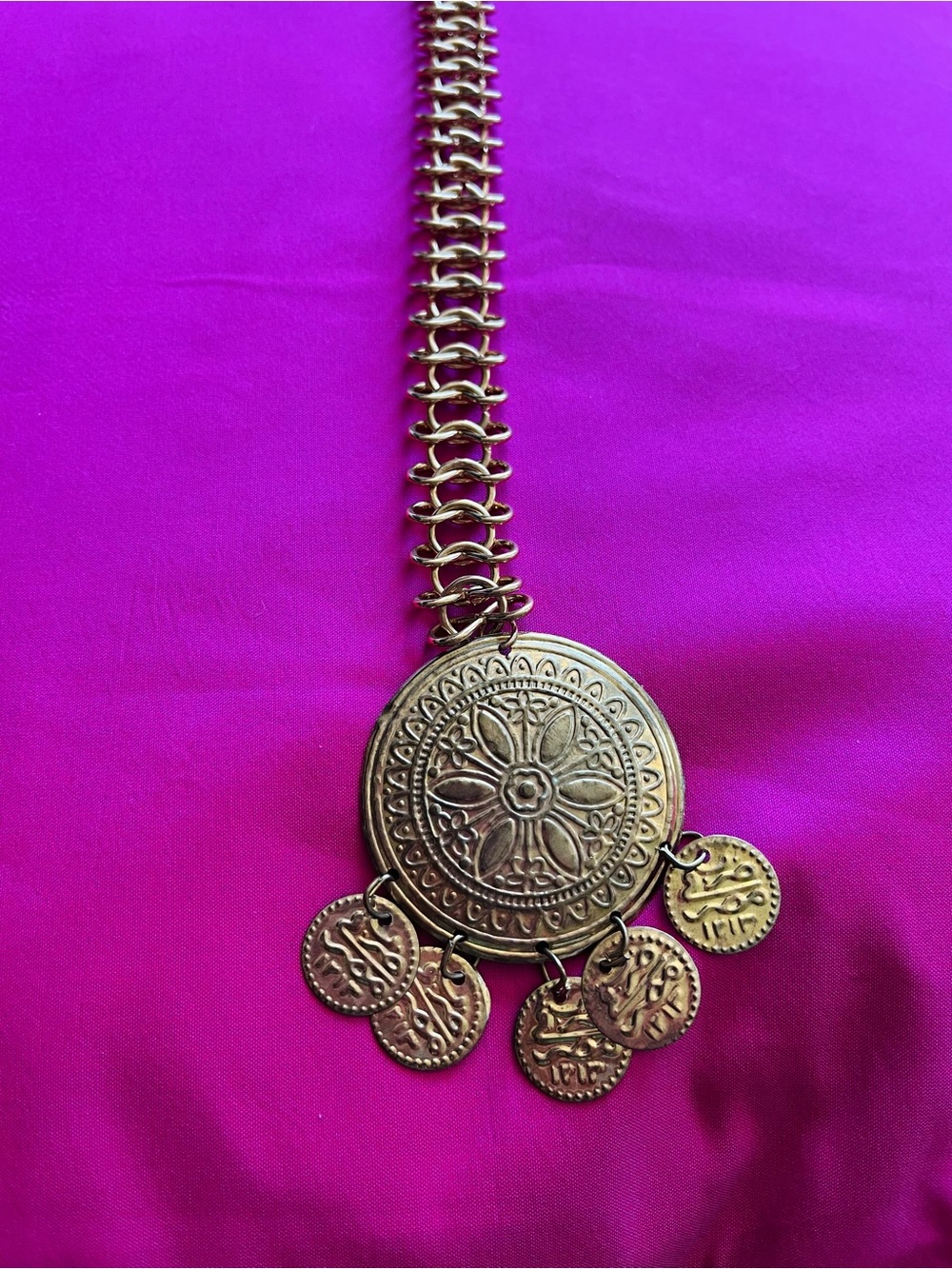 Large vintage gold Maangtika